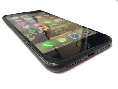 Apple iPhone 7